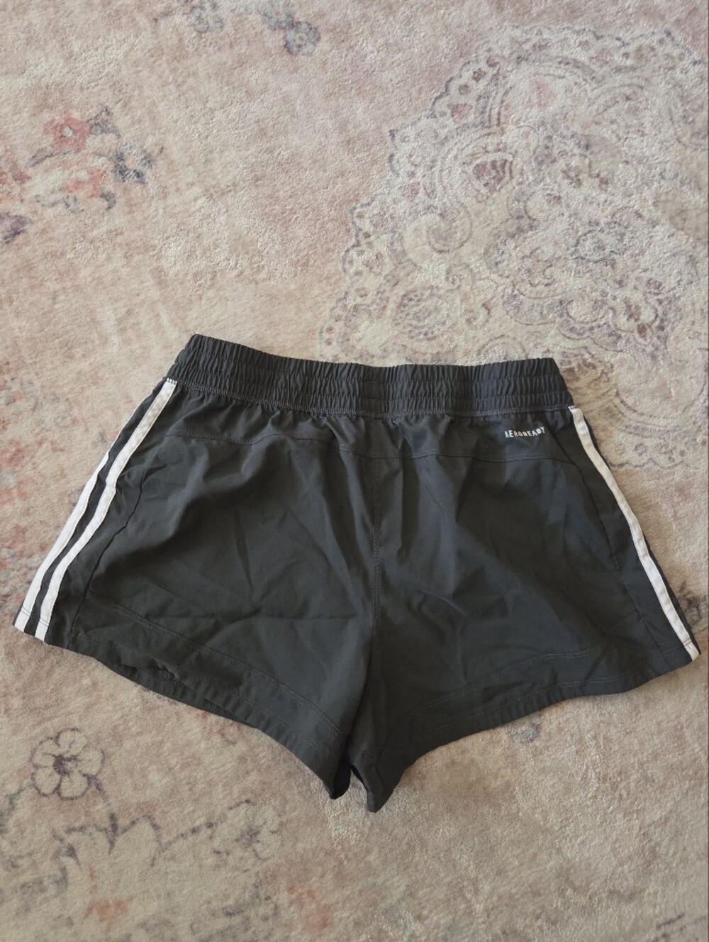 Bundle Of 8 Womens Athletic Shorts 5 Under Armour, 2 Adidas, 1 Nike Size Smalls - Picture 5 of 15